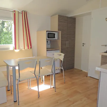 Camping Magikamp 4*